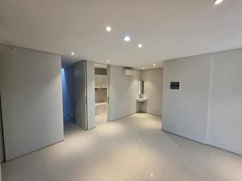 dijual rumah rumah the greenlake