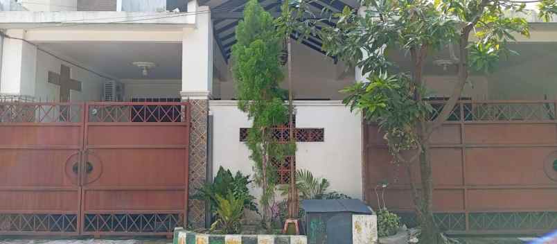 dijual rumah rungkut