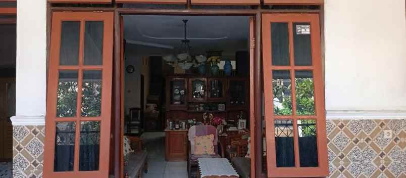 dijual rumah rungkut
