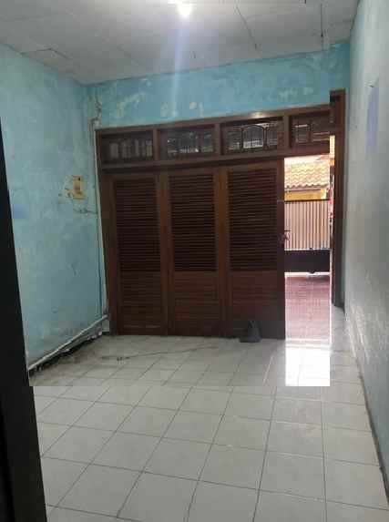 dijual rumah rungkut asri barat