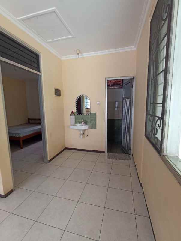 dijual rumah rungkut merr