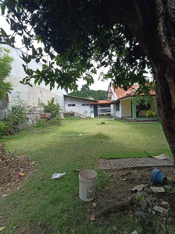 dijual rumah rungkut merr
