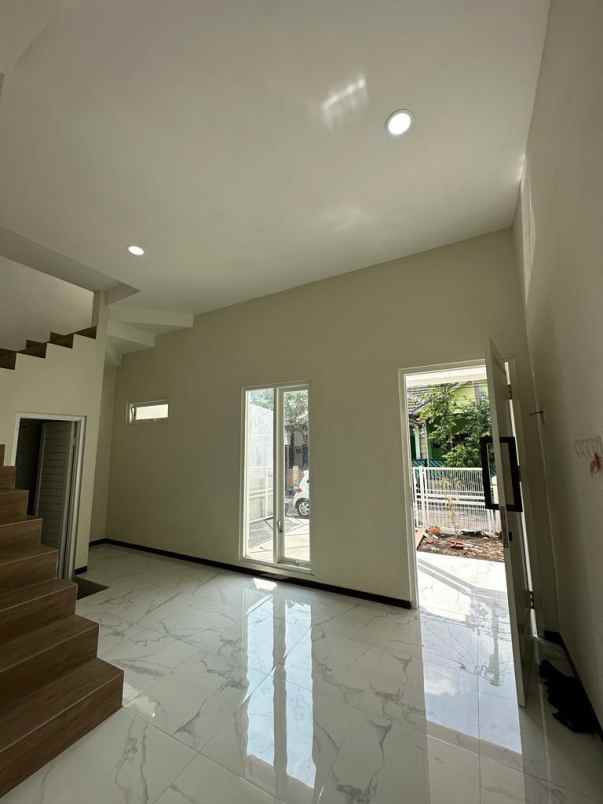 dijual rumah sawojajar 2