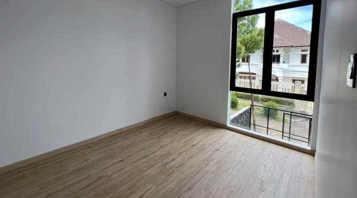 dijual rumah setiabudi regency