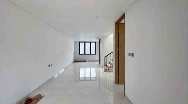 dijual rumah setiabudi regency