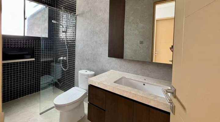 dijual rumah setiabudi regency