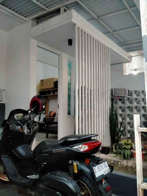 dijual rumah siap huni di cihanjuang cimahi utara