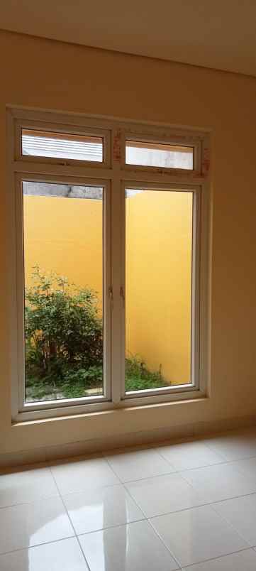 dijual rumah siap huni di citra gran cibubur