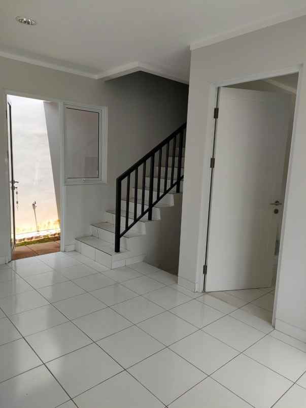 dijual rumah siap huni di sumarecon gedebage bandung