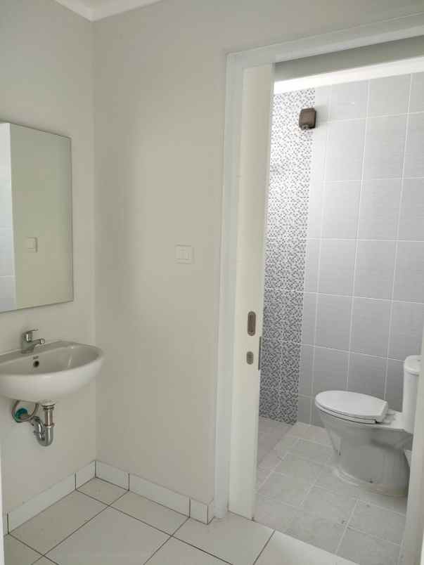 dijual rumah siap huni di sumarecon gedebage bandung