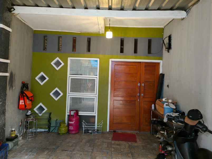 dijual rumah siap huni dibawah pasaran