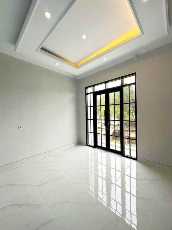 dijual rumah srengseng sawah jaksel