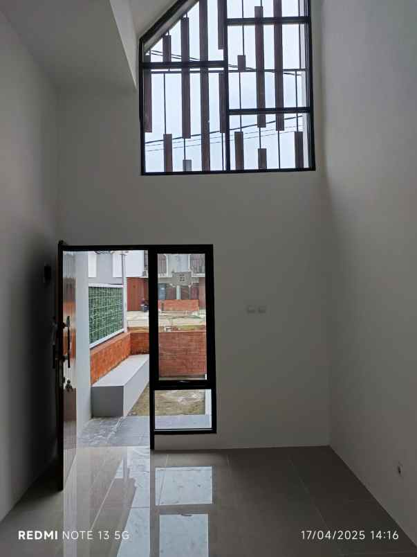dijual rumah strategis di kota serang