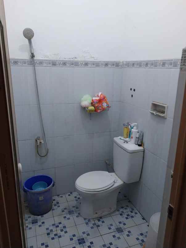 dijual rumah surya residence saphire