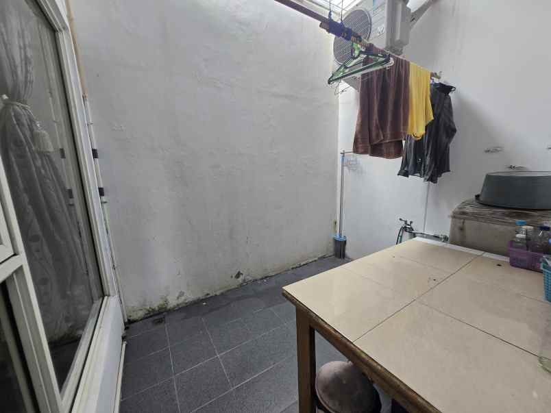 dijual rumah suvarna sutera cluster