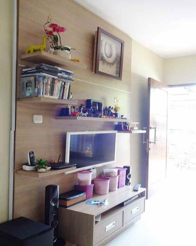 dijual rumah taman anyelir 2 blok c1 no