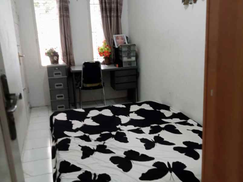 dijual rumah taman cibaduyut indah