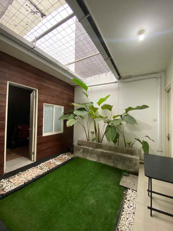 dijual rumah taman wisata regency