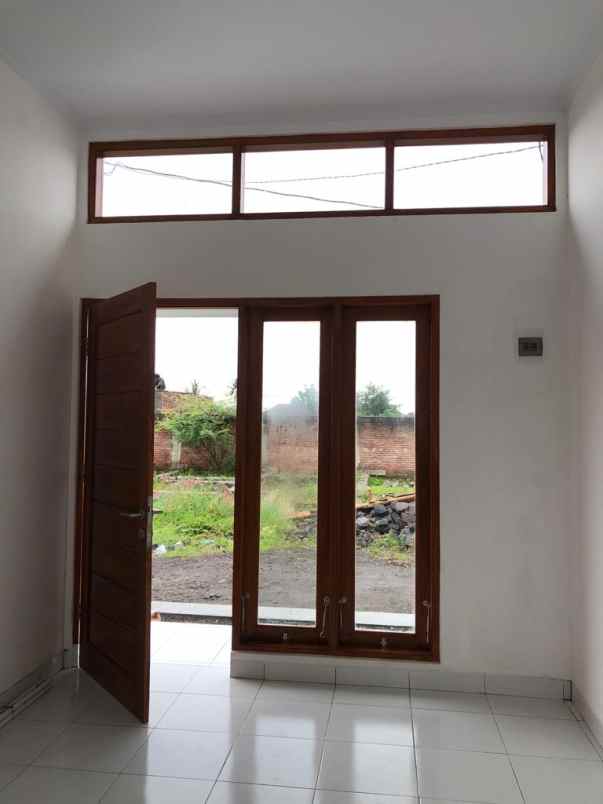 dijual rumah tamanmartani