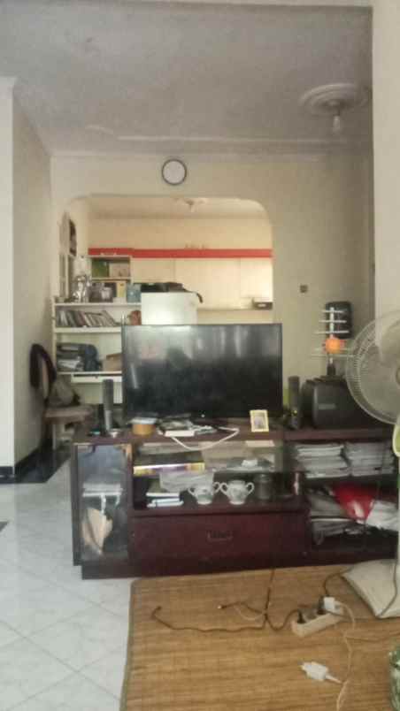 dijual rumah tinggal 1 5 lantai di permata pamulang