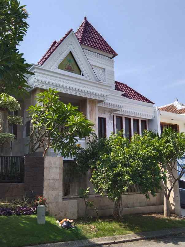 dijual rumah villa bukit indah pakuwon