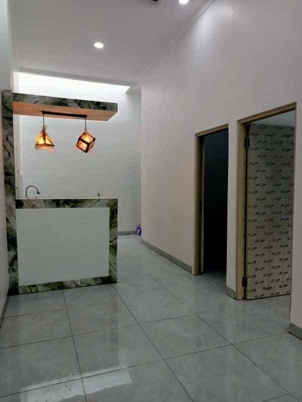 dijual rumah villa indah permai kota bekasi