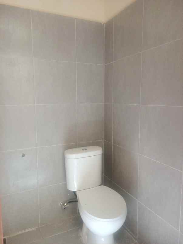 dijual rumah villa mutiara gading 1 bekasi