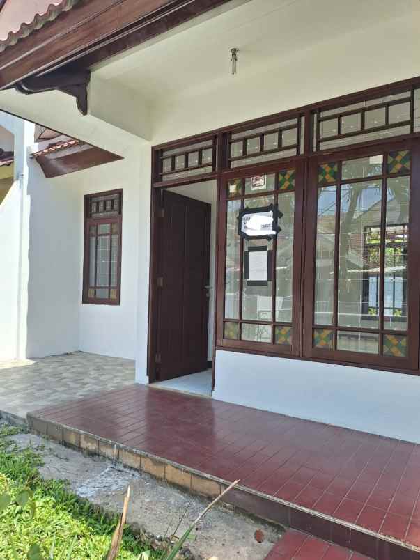dijual rumah villa pamulang mas