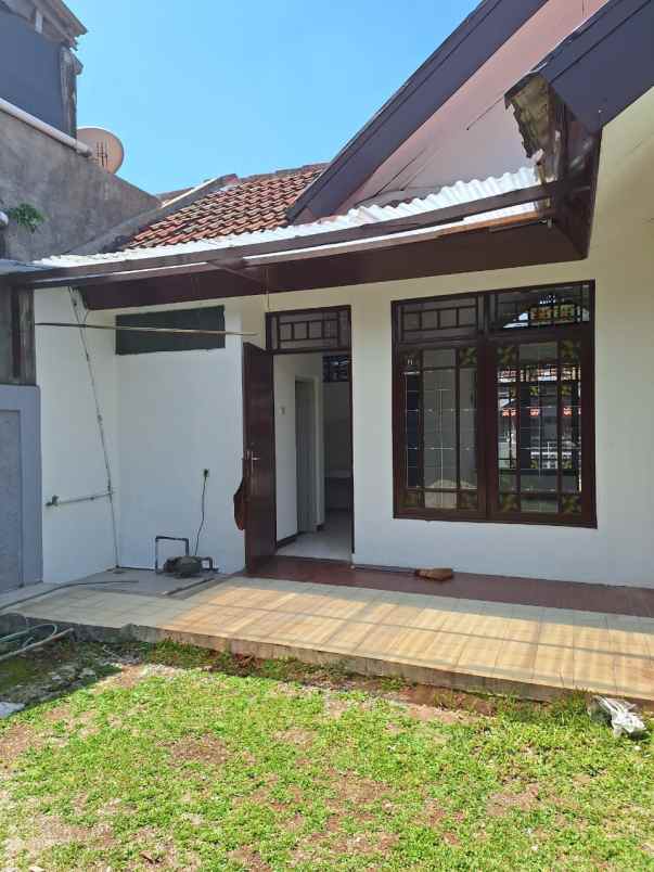 dijual rumah villa pamulang mas