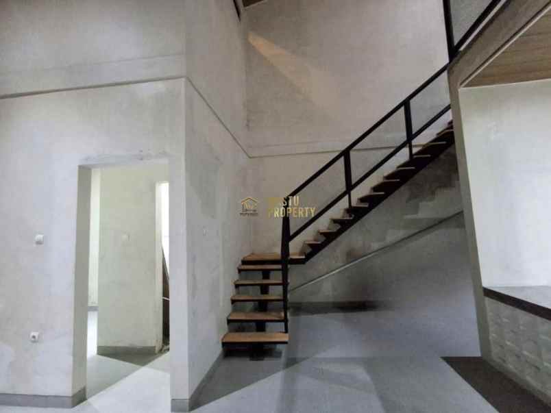 dijual rumah wedomartani ngemplak