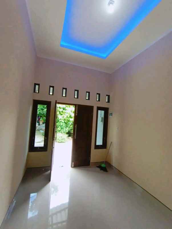 dijual rumah wirokerten