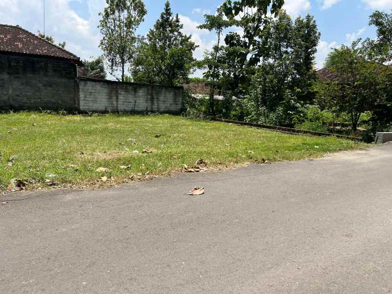 dijual tanah karangmalang sragen