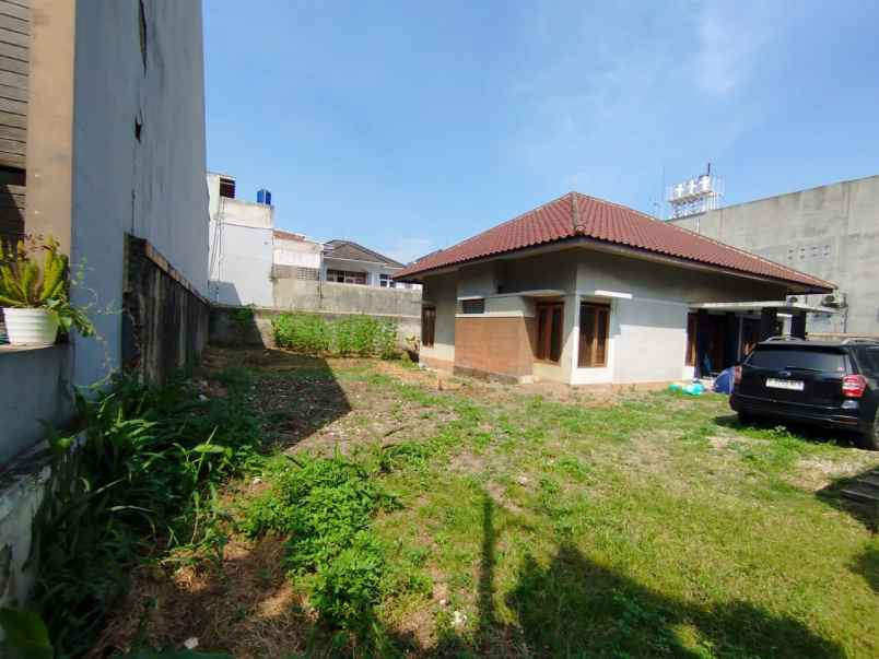 dijual tanah komplek elit singgasana