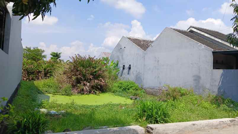 dijual tanah perumahan bpd iii