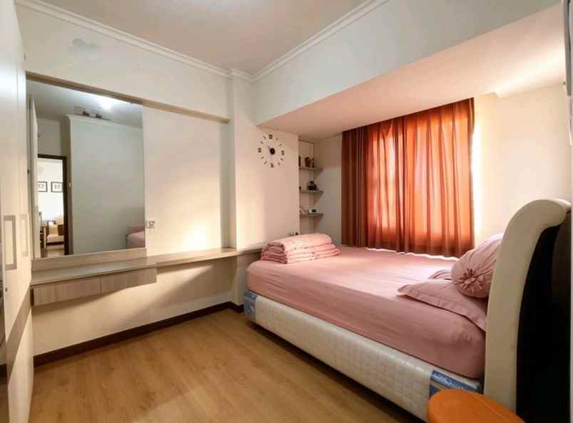 dijual unit furnish elegan apartemen waterplace