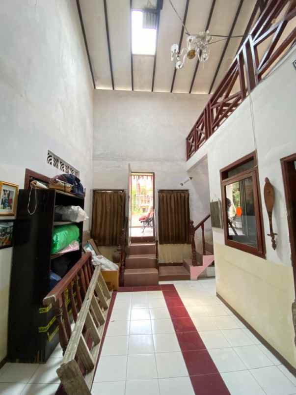 dijual villa kopo cisarua bogor