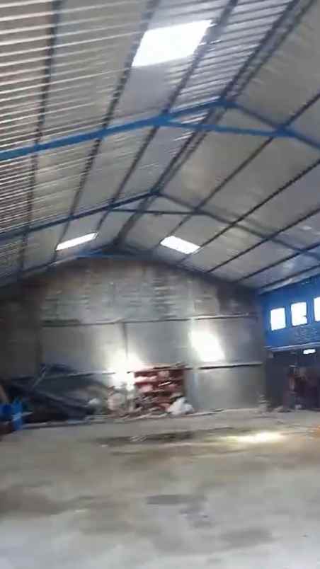 disewakan gudang di pacitan