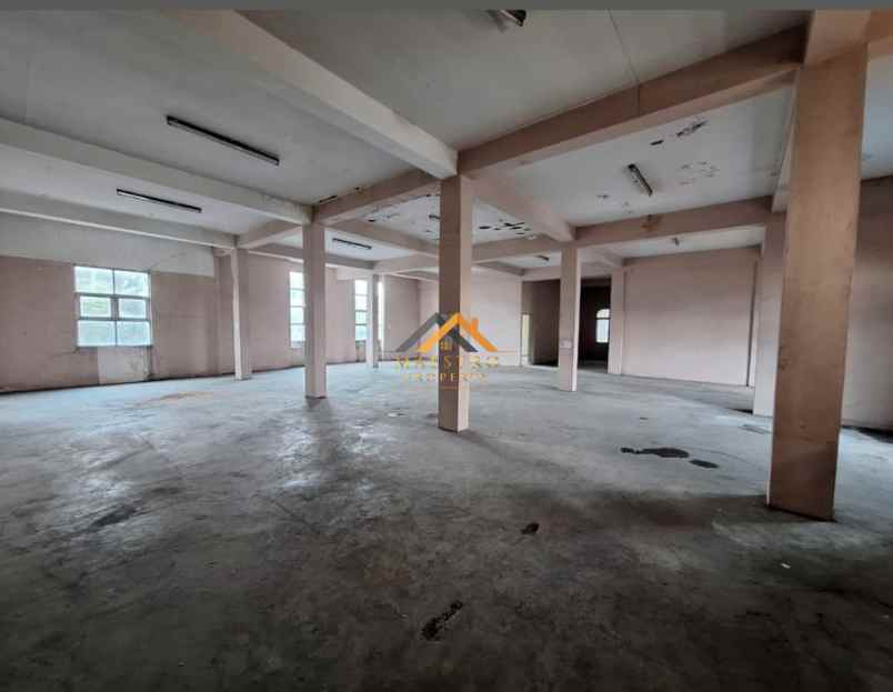 disewakan ruko gudang kantor jalan krakatau ujung