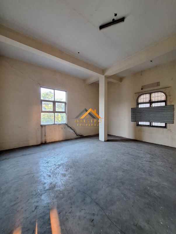 disewakan ruko gudang kantor jalan krakatau ujung