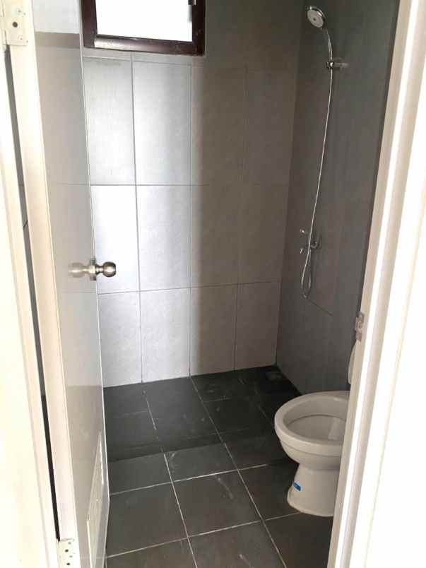 disewakan ruko gudang kantor jgc jakarta garden city cakung