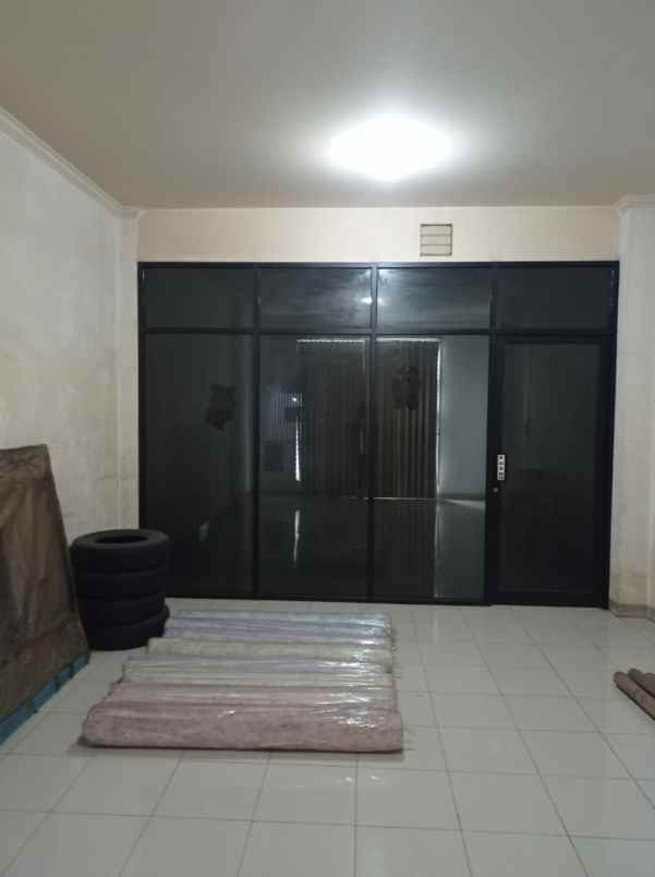 disewakan ruko gudang kantor slipi palmerah jakarta barat