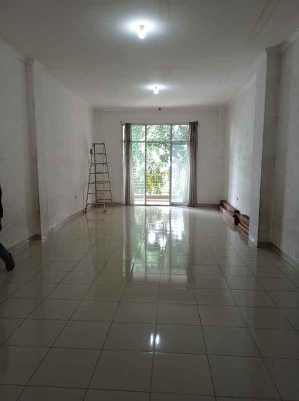 disewakan ruko gudang kantor slipi palmerah jakarta barat
