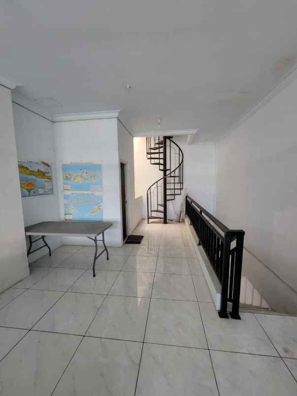 disewakan ruko semut square