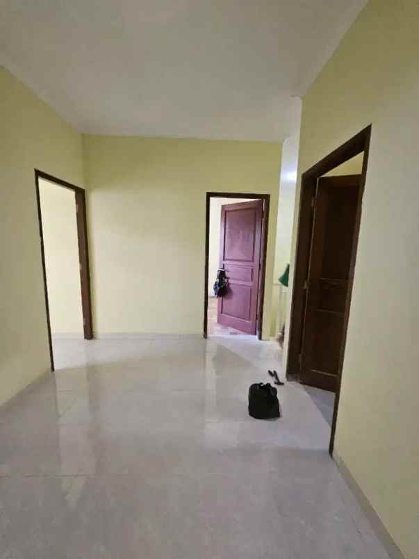 disewakan rumah cirendeu dalam komplek akses 2 mobil