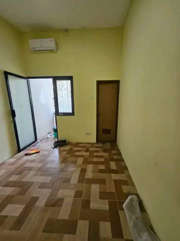 disewakan rumah cirendeu dalam komplek akses 2 mobil