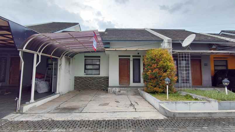 disewakan rumah cluster cihanjuang