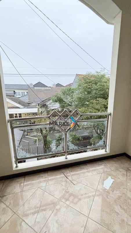 disewakan rumah di dharmahusada mas full furnished