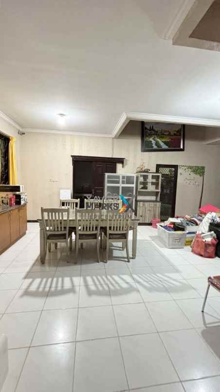 disewakan rumah di dharmahusada mas full furnished