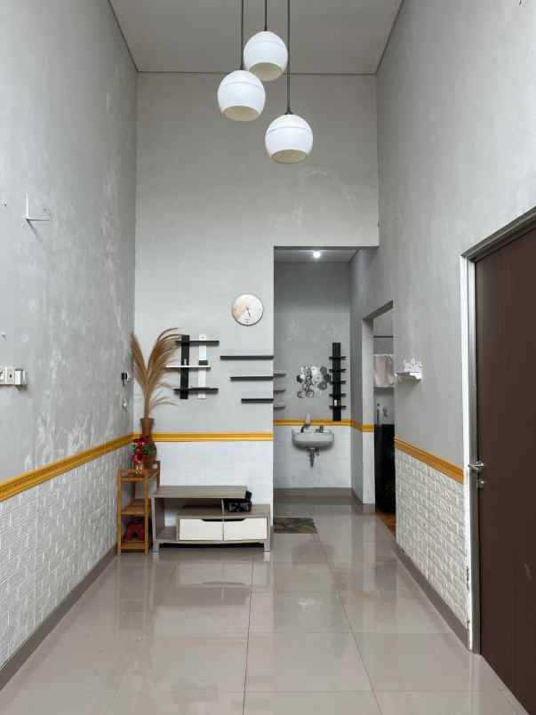 disewakan rumah grand duta city cluster