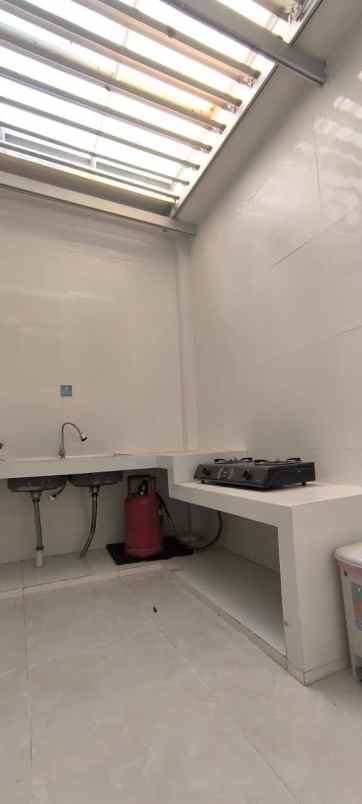 disewakan rumah grand pakuwon tandes